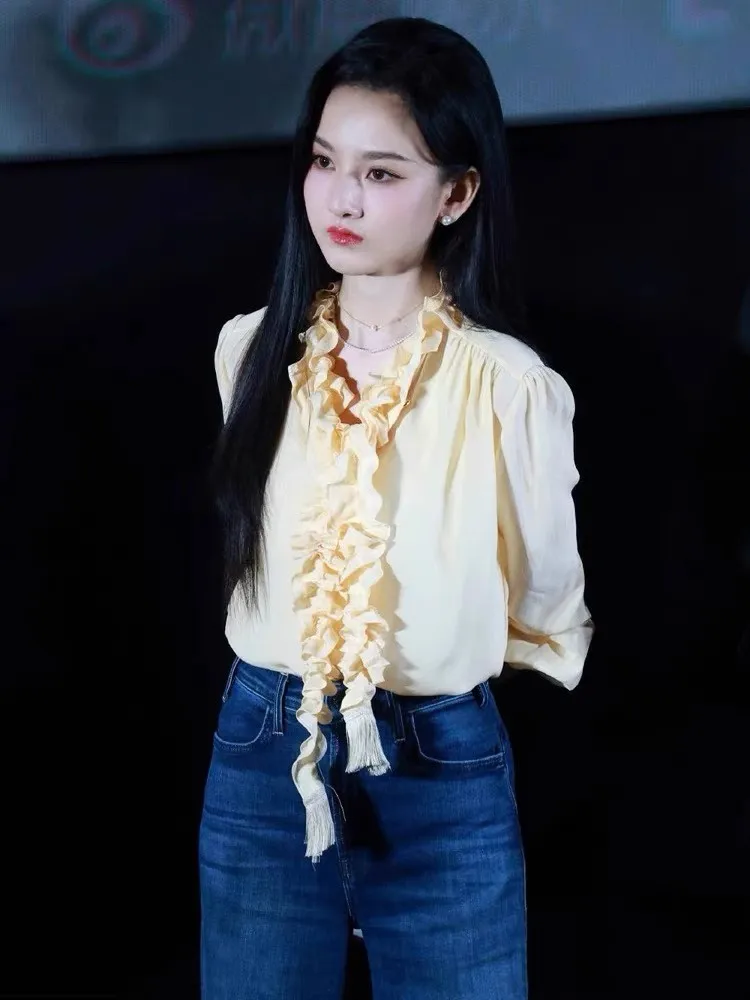 Elegant Yellow Shirt with Wood Grain Ruffle Design Summer Sun Protection Women's Loose Fit Silk Shirt French Style Long Sleeve
Elegant Yellow Shirt with Wood Grain Ruffle Design Summer Sun Protection Women's Loose Fit Silk Shirt French Style Long Sleeve
