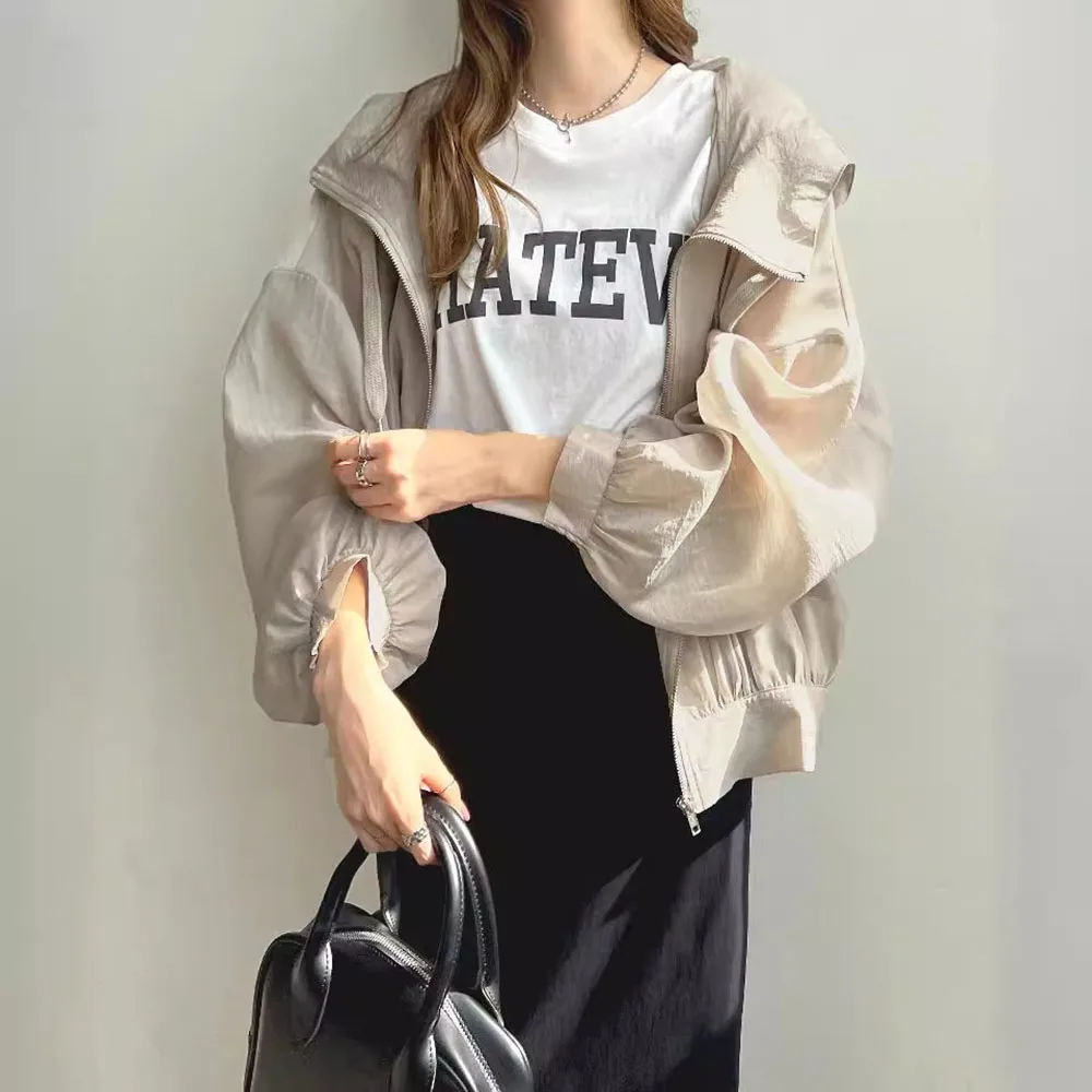 Casual Solid Women's Summer Thin Sunscreen Shirt Hooded Drawstring Cardigan Zipper Design Long Lantern Sleeves Loose Fashion Top
Casual Solid Women's Summer Thin Sunscreen Shirt Hooded Drawstring Cardigan Zipper Design Long Lantern Sleeves Loose Fashion Top