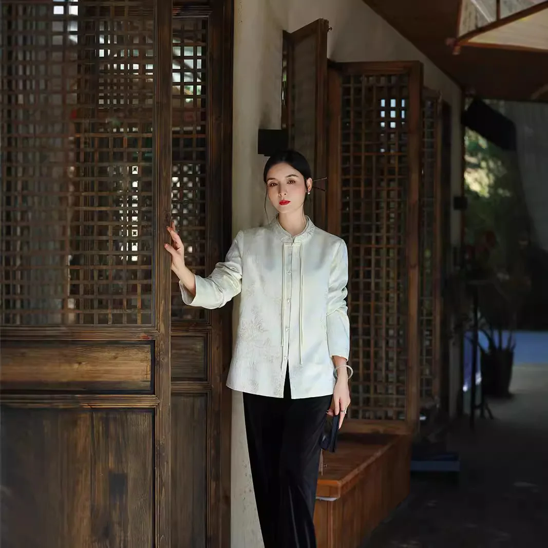 New retro top fashion jacquard short jacket slim versatile improved Chinese style suit fashion casual versatile simple temperame
New retro top fashion jacquard short jacket slim versatile improved Chinese style suit fashion casual versatile simple temperame