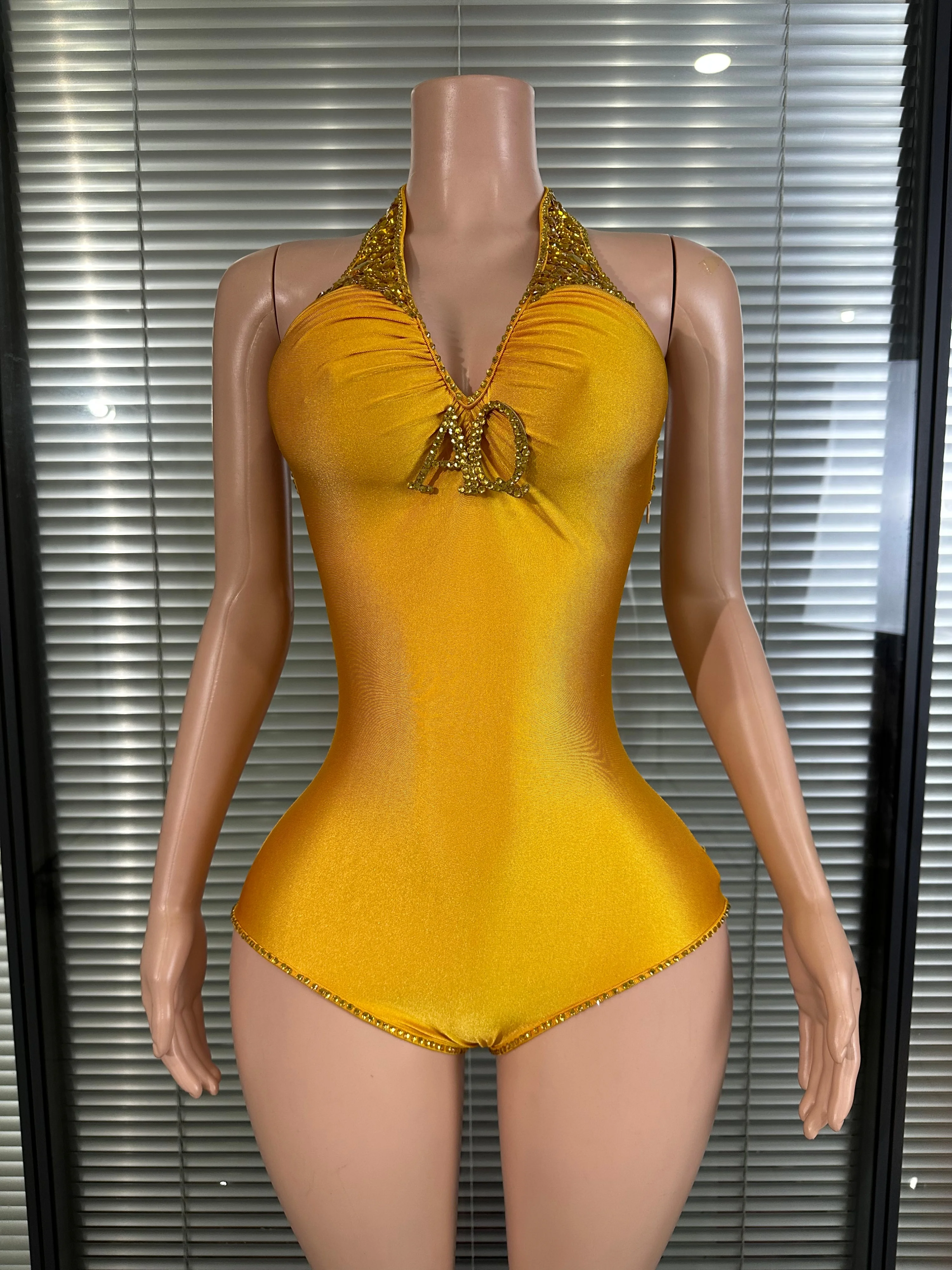 Women Golden Halter Rhinestone LatinDance Bodysuit Custom AQ Crystal LogoSatin Leotard Competition PerformanceStage Dancewear
Women Golden Halter Rhinestone LatinDance Bodysuit Custom AQ Crystal LogoSatin Leotard Competition PerformanceStage Dancewear