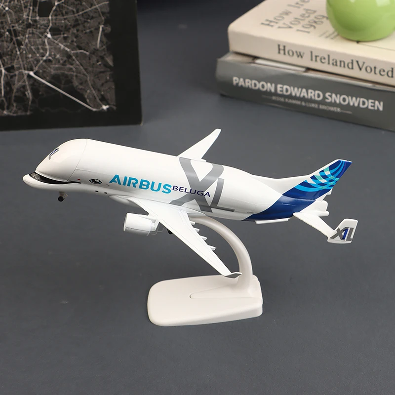 20 см большой транспортный самолет, украшение из сплава Airbus Beluga A300-600ST, миниатюрная модель самолета, литье под давлением, коллекционные подарки
20 см большой транспортный самолет, украшение из сплава Airbus Beluga A300-600ST, миниатюрная модель самолета, литье под давлением, коллекционные подарки