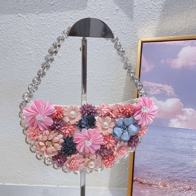 luxury 3D Floral Evening Bags Women Sweet Appliques Pearl Diamond Flower hand Bags Prom Wedding Party Fashion Circular Hobos
luxury 3D Floral Evening Bags Women Sweet Appliques Pearl Diamond Flower hand Bags Prom Wedding Party Fashion Circular Hobos