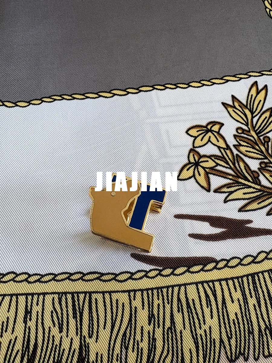 Hollow Scarf Buckle Women Scarfs Shawls Accessories Scarves Button Shawl Bandanas Ornament
Hollow Scarf Buckle Women Scarfs Shawls Accessories Scarves Button Shawl Bandanas Ornament