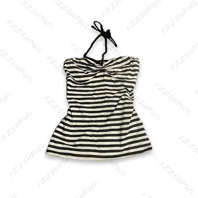 Striped retro pattern halter neck vest emotional girl commuting Y2K crop top casual all-match high street sexy slim women's tops
Striped retro pattern halter neck vest emotional girl commuting Y2K crop top casual all-match high street sexy slim women's tops
