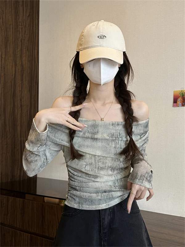 Korean Style Long Sleeve Ombre Print Slim Fit Women's Chiffon Top Shoulder Bared Design Early Spring Fashionable Top
Korean Style Long Sleeve Ombre Print Slim Fit Women's Chiffon Top Shoulder Bared Design Early Spring Fashionable Top