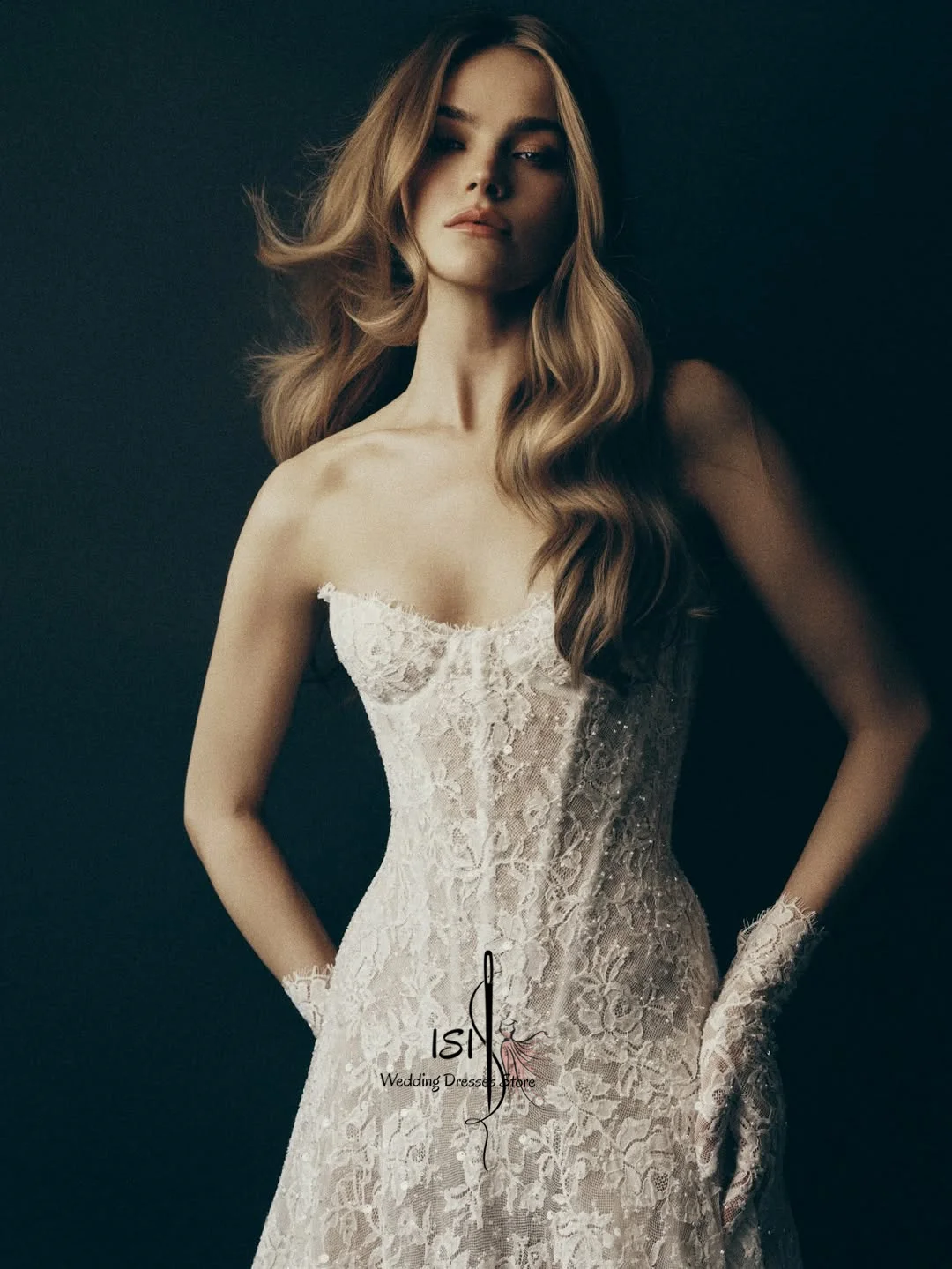 ISI Gorgeous A-line Lace Wedding Dresses For Woman V-Neck Sleeveless Bridal Gown Customized Sweep Train Robe De Mariée
ISI Gorgeous A-line Lace Wedding Dresses For Woman V-Neck Sleeveless Bridal Gown Customized Sweep Train Robe De Mariée 