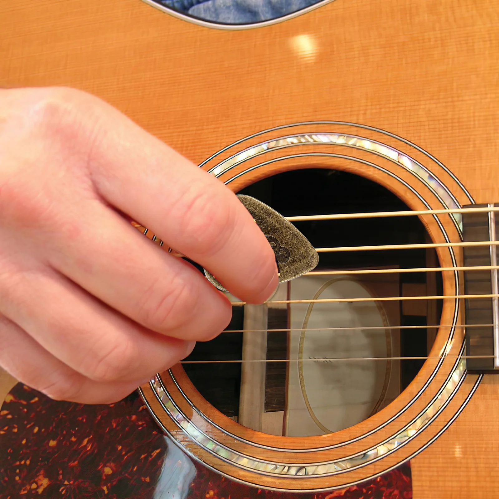 5pcs Zinc Alloy Guitar Picks Metal Ukulele Picks Thick Replacement For Acoustic Electric Bass Folk Guitar Supplies Instrument
5pcs Zinc Alloy Guitar Picks Metal Ukulele Picks Thick Replacement For Acoustic Electric Bass Folk Guitar Supplies Instrument