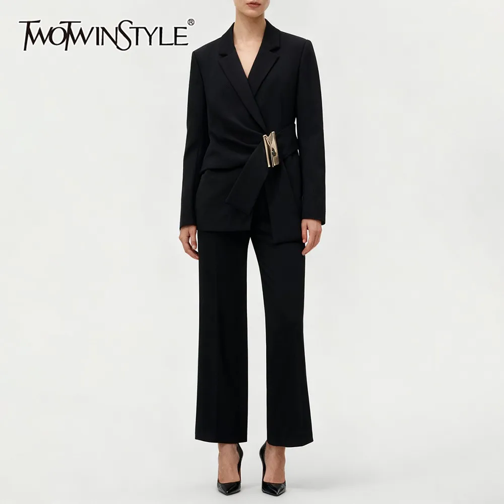 TWOTWINSTYLE офисный комплект из двух предметов для женщин, зубчатый воротник, большой металлический дизайн на пуговицах, прямые брюки с высокой талией, женский костюм
TWOTWINSTYLE офисный комплект из двух предметов для женщин, зубчатый воротник, большой металлический дизайн на пуговицах, прямые брюки с высокой талией, женский костюм