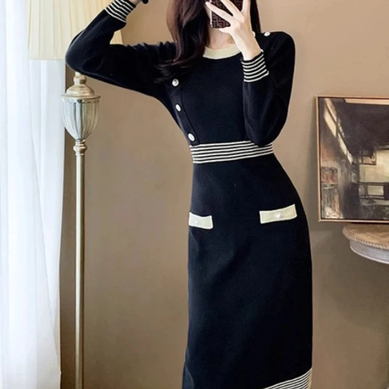 Women's Spring Autumn 2026 New Bodycon Knit Sweater Dress Slim Fit Tweed Style Black Base Layer Mini Dress
Women's Spring Autumn 2026 New Bodycon Knit Sweater Dress Slim Fit Tweed Style Black Base Layer Mini Dress