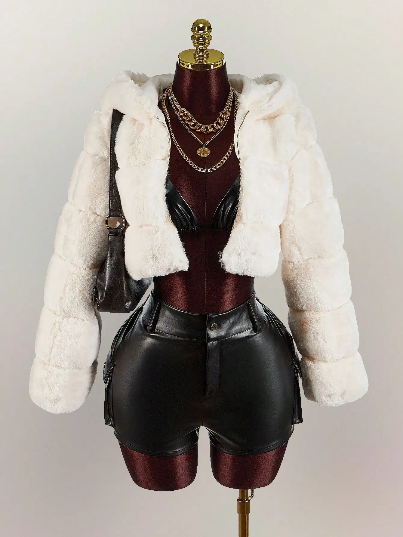 Кремовая куртка с капюшоном из искусственного меха для женщин, зимнее пальто в стиле Y2K с пышными рукавами
Кремовая куртка с капюшоном из искусственного меха для женщин, зимнее пальто в стиле Y2K с пышными рукавами