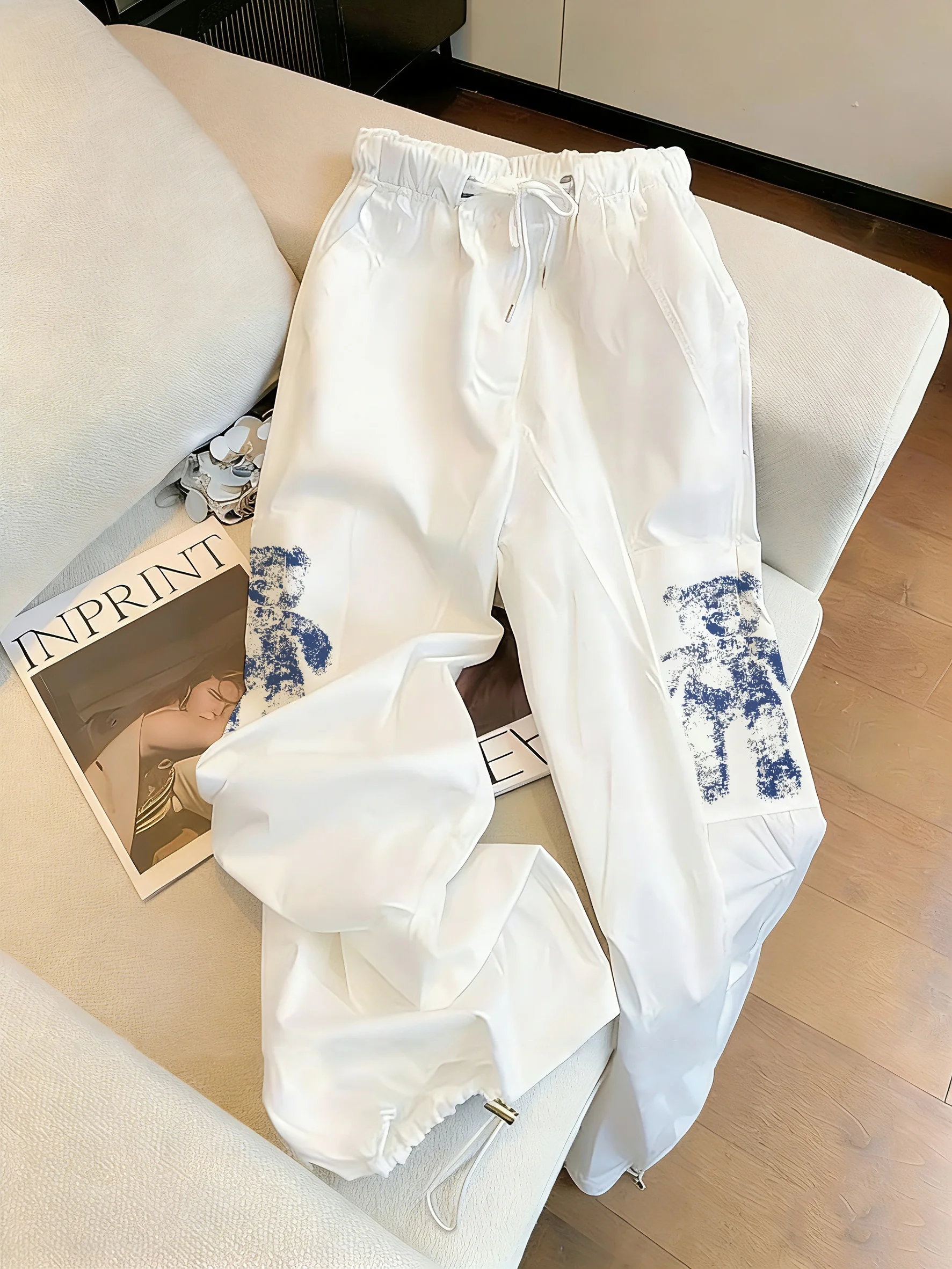 Korean Style Casual Pants Graffiti Print Drawstring Loose Leggings Elastic Waist Women's Men's Summer Wide Leg Long Trousers
Korean Style Casual Pants Graffiti Print Drawstring Loose Leggings Elastic Waist Women's Men's Summer Wide Leg Long Trousers