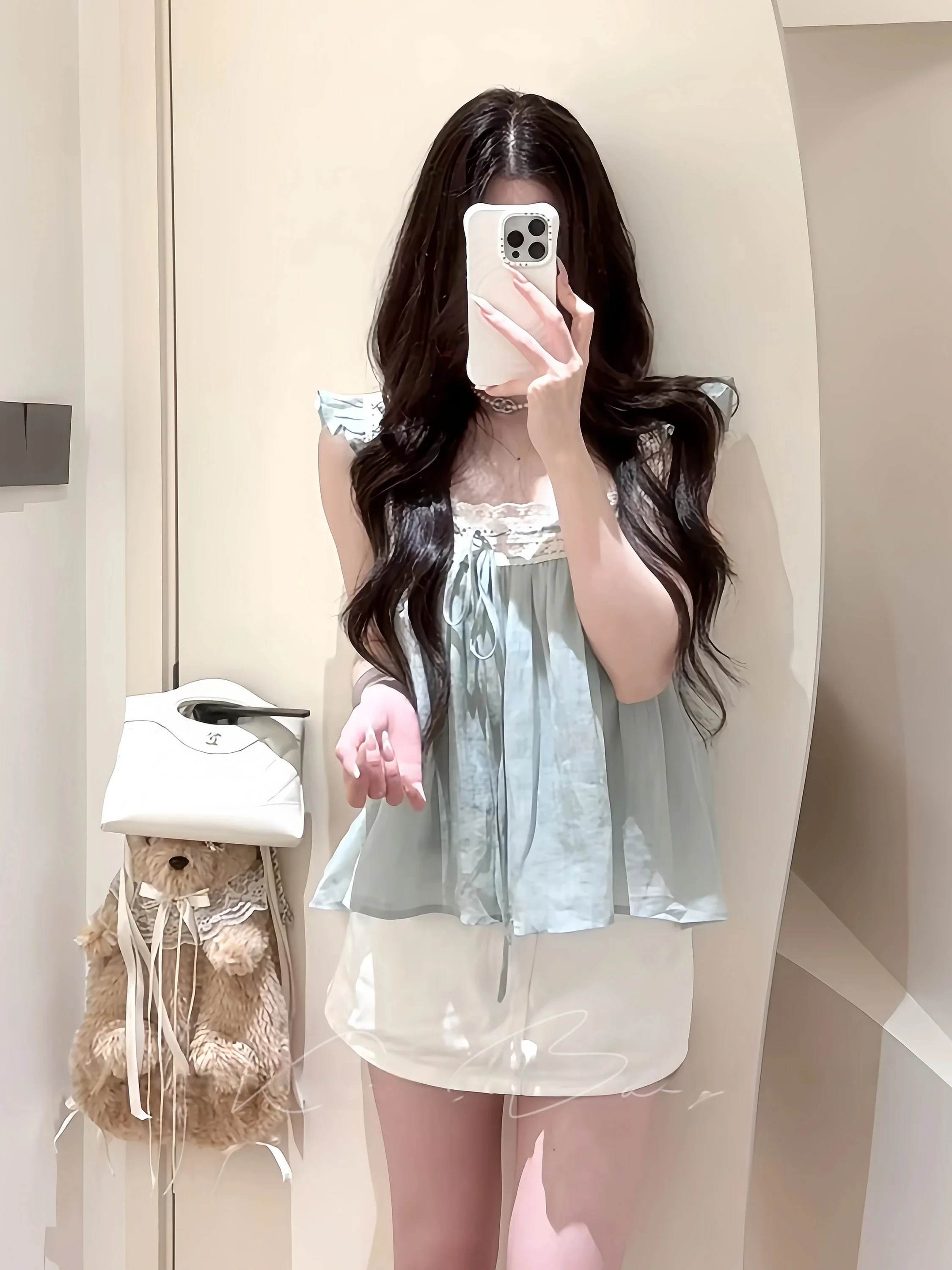 Korean Style Color Block Lace Patchwork Summer Women's Top Breathable Skin-Friendly Fly Sleeve Strap Vest Floral Trim Blouse
Korean Style Color Block Lace Patchwork Summer Women's Top Breathable Skin-Friendly Fly Sleeve Strap Vest Floral Trim Blouse