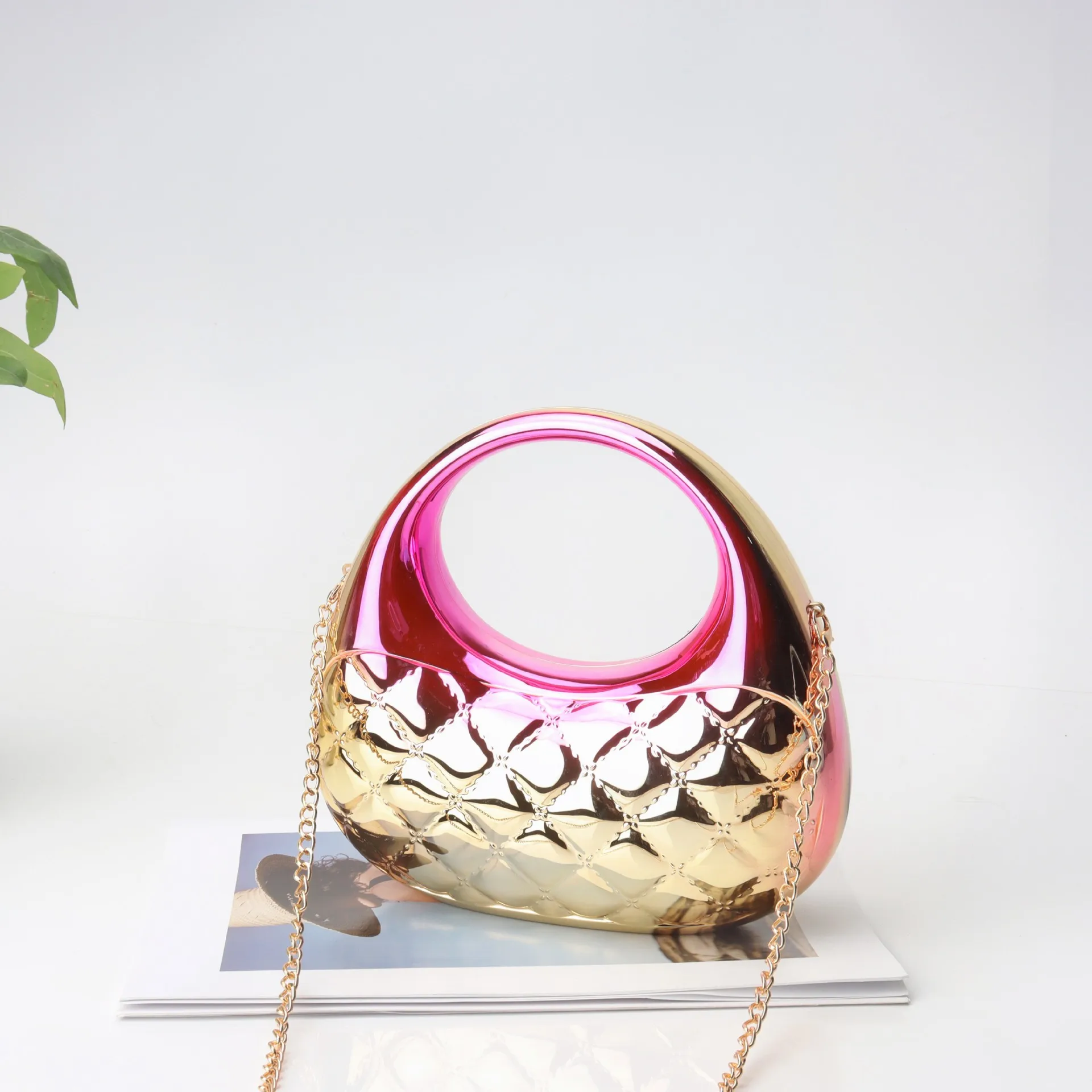New Women Vintage Evening Bag Acrylic Clutch Hand Bag Bride Bag Gold Wedding Purse Female Handbag
New Women Vintage Evening Bag Acrylic Clutch Hand Bag Bride Bag Gold Wedding Purse Female Handbag