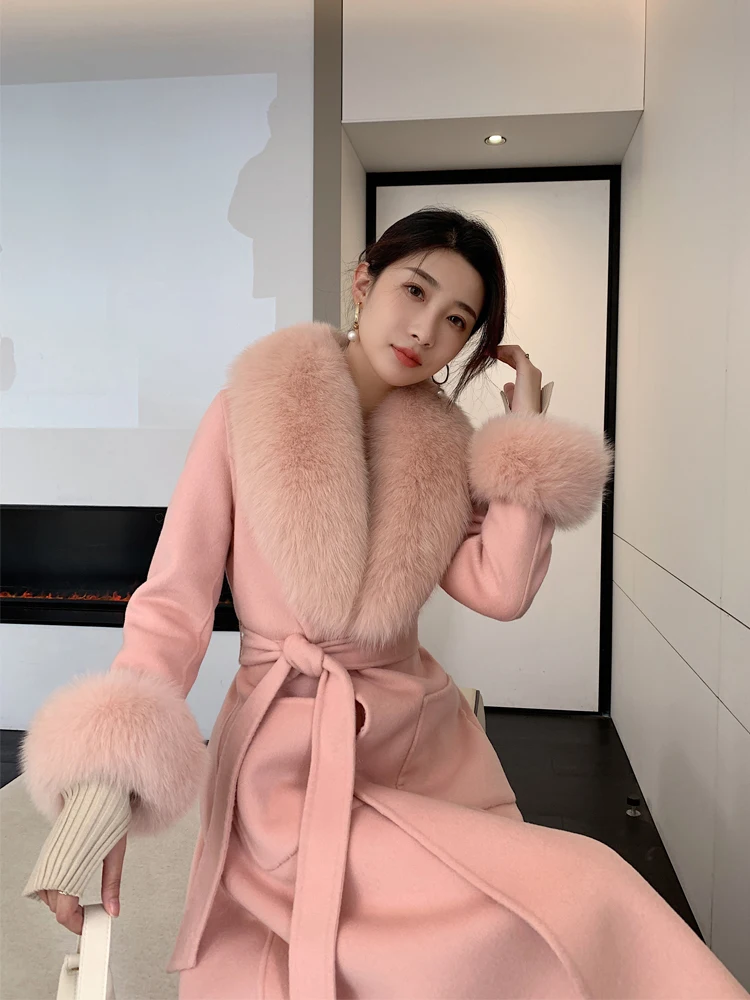 2023 Woolen fur,Women's Bridal Wedding natural fox fur cashmere wool trench coats Trendy ladies Maxi real fur outerwear
2023 Woolen fur,Women's Bridal Wedding natural fox fur cashmere wool trench coats Trendy ladies Maxi real fur outerwear