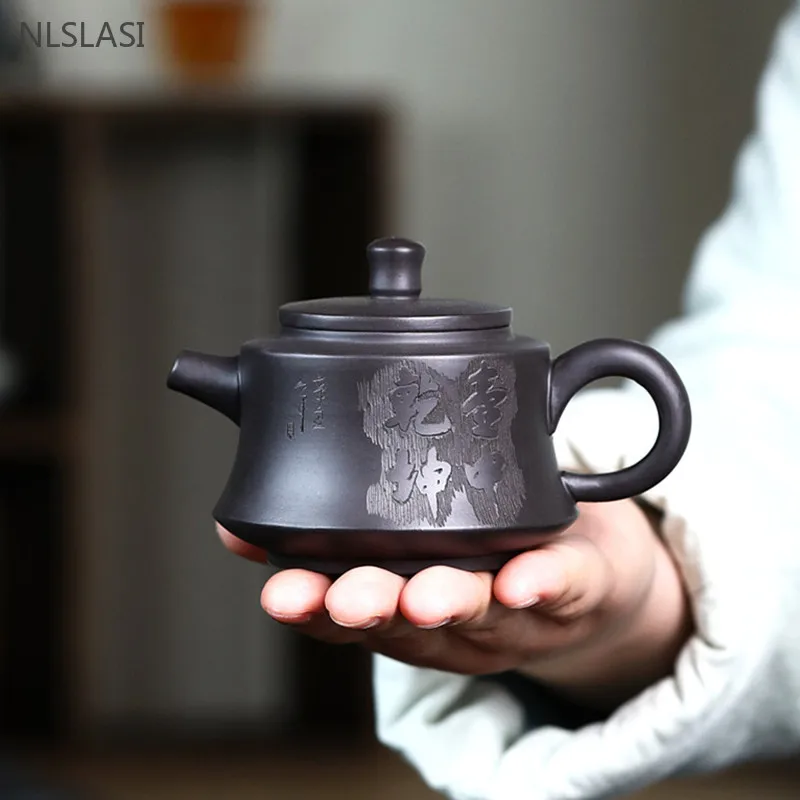140ml Chinese Yixing Purple Clay Tea Pot Hand Carving Black Mud Kettle Customized Beauty Tea Infuser Tradition Zisha Tea Set
140ml Chinese Yixing Purple Clay Tea Pot Hand Carving Black Mud Kettle Customized Beauty Tea Infuser Tradition Zisha Tea Set