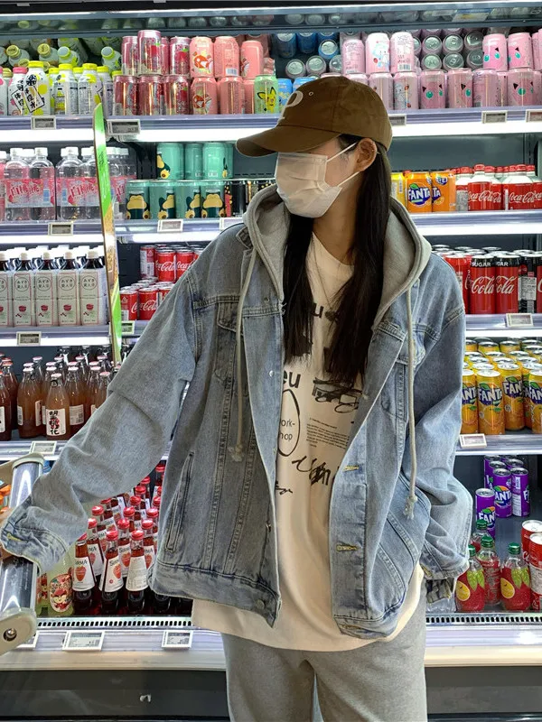 plus Size American Retro Hooded Denim Jacket Women's Short Style College Loose Fit Long Sleeve Button Closure Coat for Autumn
plus Size American Retro Hooded Denim Jacket Women's Short Style College Loose Fit Long Sleeve Button Closure Coat for Autumn