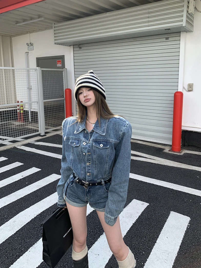Retro American Blue Long Sleeve Romper Women's Jeans High Waist Button Fly Spring Summer Standard Fit No Stretch Ladies Jeans
Retro American Blue Long Sleeve Romper Women's Jeans High Waist Button Fly Spring Summer Standard Fit No Stretch Ladies Jeans