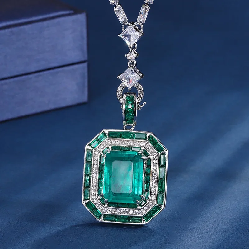 Fashion Red High Carbon Diamond Geometric Pendant Necklace Square Chain Women's Jewelry Decoration Choker Wedding Gift for Guest
Fashion Red High Carbon Diamond Geometric Pendant Necklace Square Chain Women's Jewelry Decoration Choker Wedding Gift for Guest