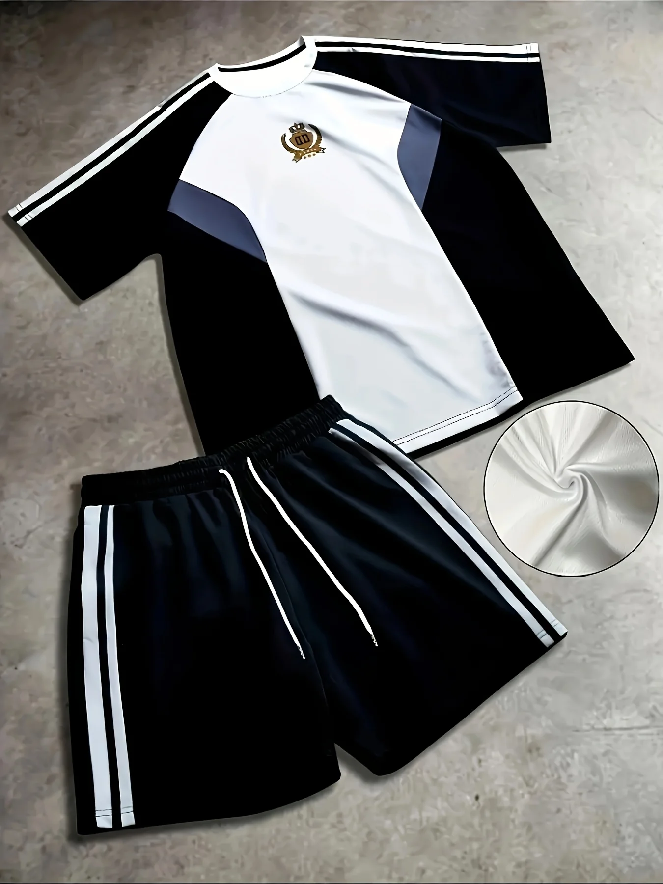 2026 Summer New Men's Black White Striped Athletic Shorts Y2K Oversized Casual Suit Suitable for Daily and Training Wear
2026 Summer New Men's Black White Striped Athletic Shorts Y2K Oversized Casual Suit Suitable for Daily and Training Wear