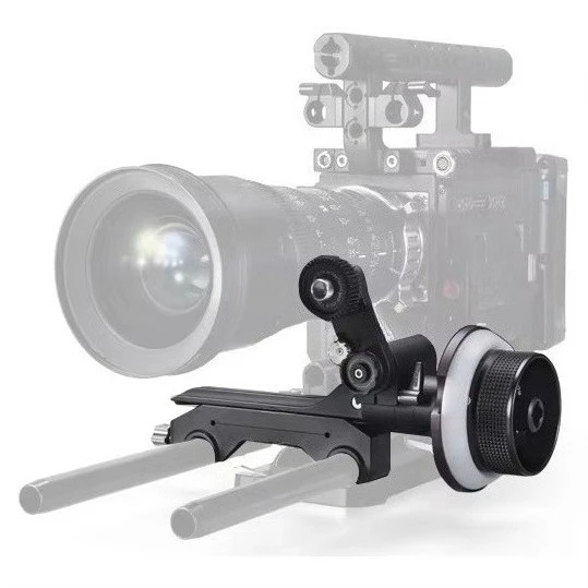 FF-T05 Односторонний Cine Follow Focus для зеркальных фотокамер и фильмов с поддержкой стержня 15 мм LWS и 19 мм.
FF-T05 Односторонний Cine Follow Focus для зеркальных фотокамер и фильмов с поддержкой стержня 15 мм LWS и 19 мм.