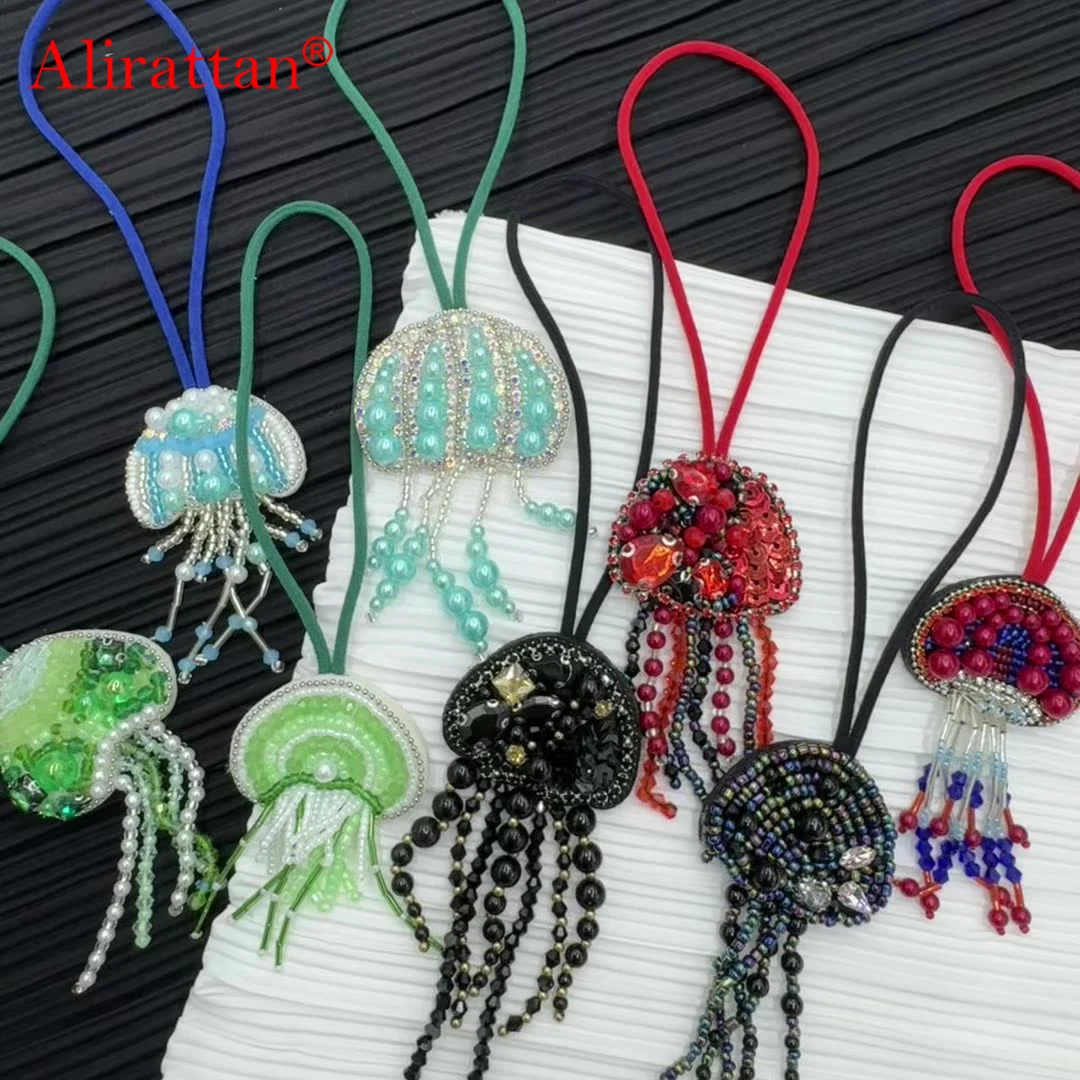 Alirattan 2025, новинка ручной работы из бисера, подвеска в виде медузы, сумка, подвесной светильник, роскошная сумка с кисточками, подвесной брелок, украшение 
Alirattan 2025, новинка ручной работы из бисера, подвеска в виде медузы, сумка, подвесной светильник, роскошная сумка с кисточками, подвесной брелок, украшение