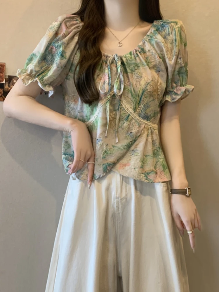 Floral Print Short Sleeve Shirt Women's Summer Fashion plus Size Lace Trim Top Slimming Effect Korean Style Princess Sleeve
Floral Print Short Sleeve Shirt Women's Summer Fashion plus Size Lace Trim Top Slimming Effect Korean Style Princess Sleeve