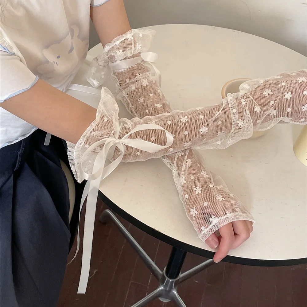 Versatile Lace Lolita Arm Sleeve Sun-proof Bow Knot Ribbon Arm Cuffs Versatile Fake Sleeves Cuffs Stage Performance
Versatile Lace Lolita Arm Sleeve Sun-proof Bow Knot Ribbon Arm Cuffs Versatile Fake Sleeves Cuffs Stage Performance