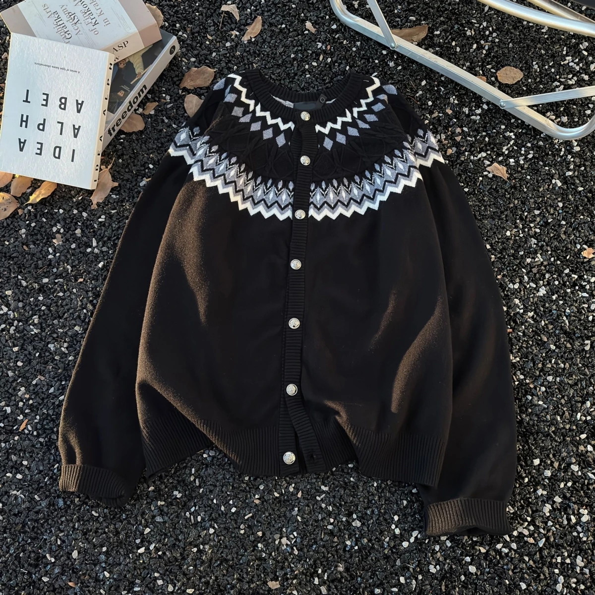 American Style Fair Isle Knitted Sweater Unisex Autumn Winter Cleanfit Luxury Shoulder Insertion Versatile Top Casual Polyest...
American Style Fair Isle Knitted Sweater Unisex Autumn Winter Cleanfit Luxury Shoulder Insertion Versatile Top Casual Polyest...