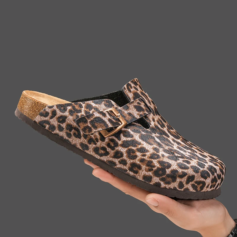 Retro Cork Clogs Slippers For Men Women Fashion Mules with Arch Support Leopard Print Beach Shoes Men's Leather Beach Sandals
Retro Cork Clogs Slippers For Men Women Fashion Mules with Arch Support Leopard Print Beach Shoes Men's Leather Beach Sandals