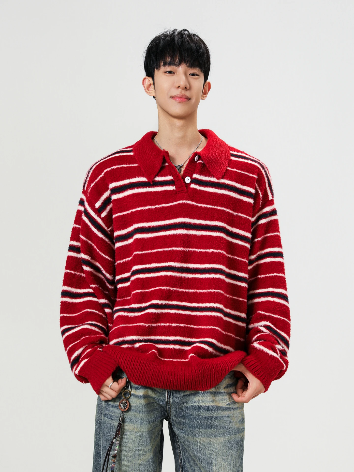 Retro Red Striped Collar Knitted Sweater Men's Casual Loose Couple Wear Winter Warm Long Sve Comfortable Knitwear
Retro Red Striped Collar Knitted Sweater Men's Casual Loose Couple Wear Winter Warm Long Sve Comfortable Knitwear