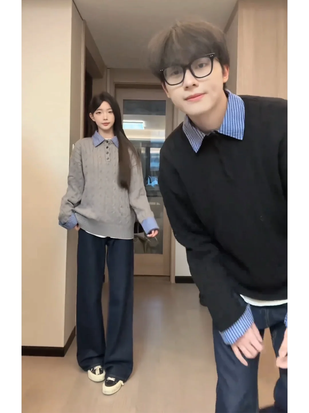 Мужской вязаный свитер в университетском стиле, осенний, с имитацией двухслойности, воротником Хенли, в американском ретро-стиле, с пэчворком, воротником-стойкой, для пар
Мужской вязаный свитер в университетском стиле, осенний, с имитацией двухслойности, воротником Хенли, в американском ретро-стиле, с пэчворком, воротником-стойкой, для пар