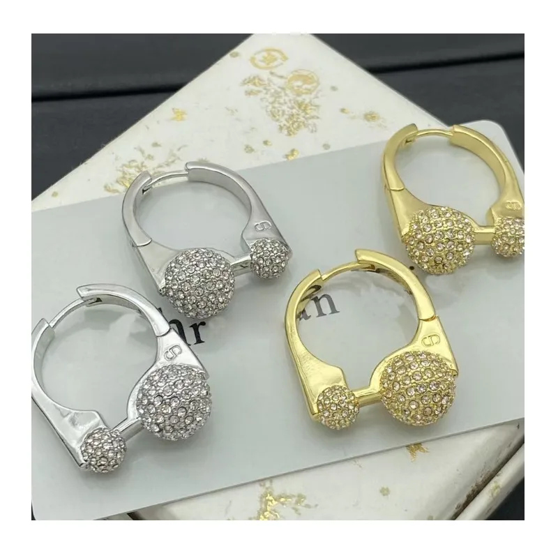 New Personalized Letter Irregular Diamond Earrings Women's Pig Nose Stud Earrings
New Personalized Letter Irregular Diamond Earrings Women's Pig Nose Stud Earrings