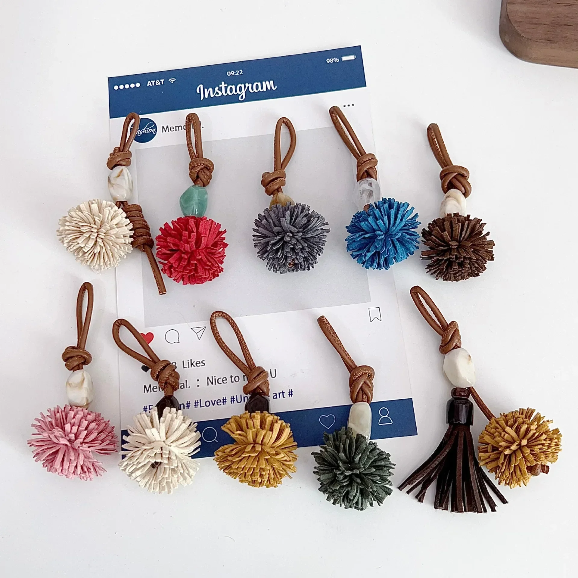 Обувь с цветком, ботинки martin, осенне-зимняя новая обувь Muller, обувь-кенгуру, подвеска в виде мяча с кисточками Майяра
Обувь с цветком, ботинки martin, осенне-зимняя новая обувь Muller, обувь-кенгуру, подвеска в виде мяча с кисточками Майяра