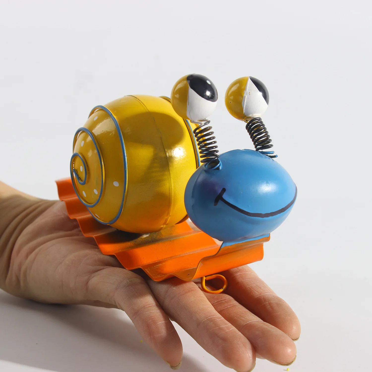 Hight Quality Hanging Decoration Cute Snail Garden Decor Colorful Creative Iron Art Snail Metal Crafts Painted Snail Figurine
Hight Quality Hanging Decoration Cute Snail Garden Decor Colorful Creative Iron Art Snail Metal Crafts Painted Snail Figurine