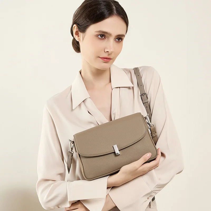 Genuine Leather Crossbody Bag Women's Fashion Handbag Lychee Pattern Shoulder Bag Ladies Flip Bag Two Shoulder Straps
Genuine Leather Crossbody Bag Women's Fashion Handbag Lychee Pattern Shoulder Bag Ladies Flip Bag Two Shoulder Straps