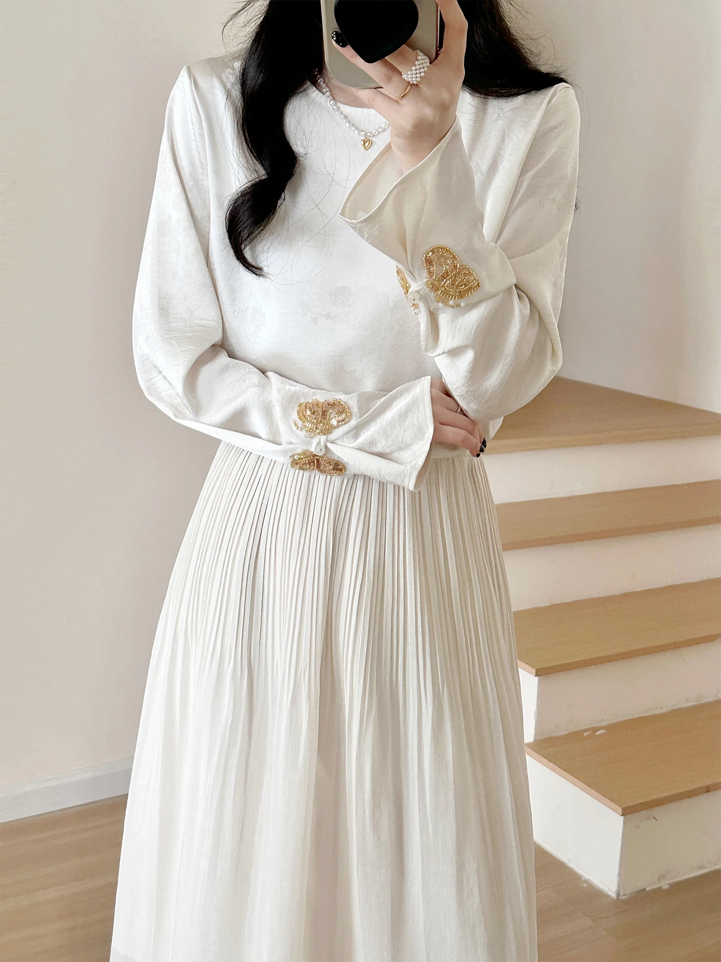 SweetAnnie New Chinese Style Loose Fit Embroidered Shirt Women's Thin Versatile Top Breathable Moisture Wicking Non Stretch
SweetAnnie New Chinese Style Loose Fit Embroidered Shirt Women's Thin Versatile Top Breathable Moisture Wicking Non Stretch