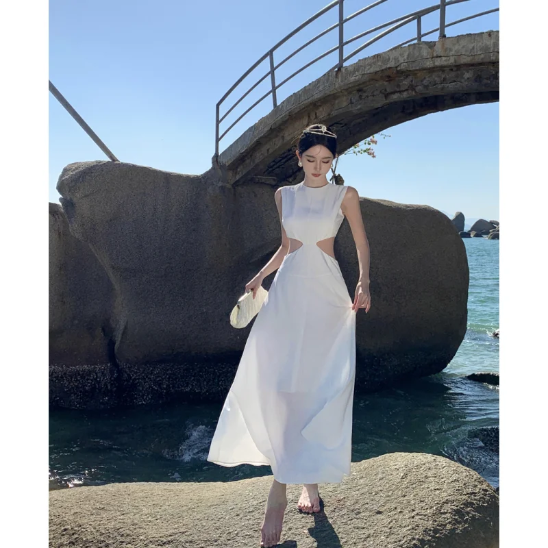 2024 Women's Wear Dress Gentle High Waist White Temperament Round Neck Fashion Hollow Out Design NEW Long Dress Summer Skirts
2024 Women's Wear Dress Gentle High Waist White Temperament Round Neck Fashion Hollow Out Design NEW Long Dress Summer Skirts