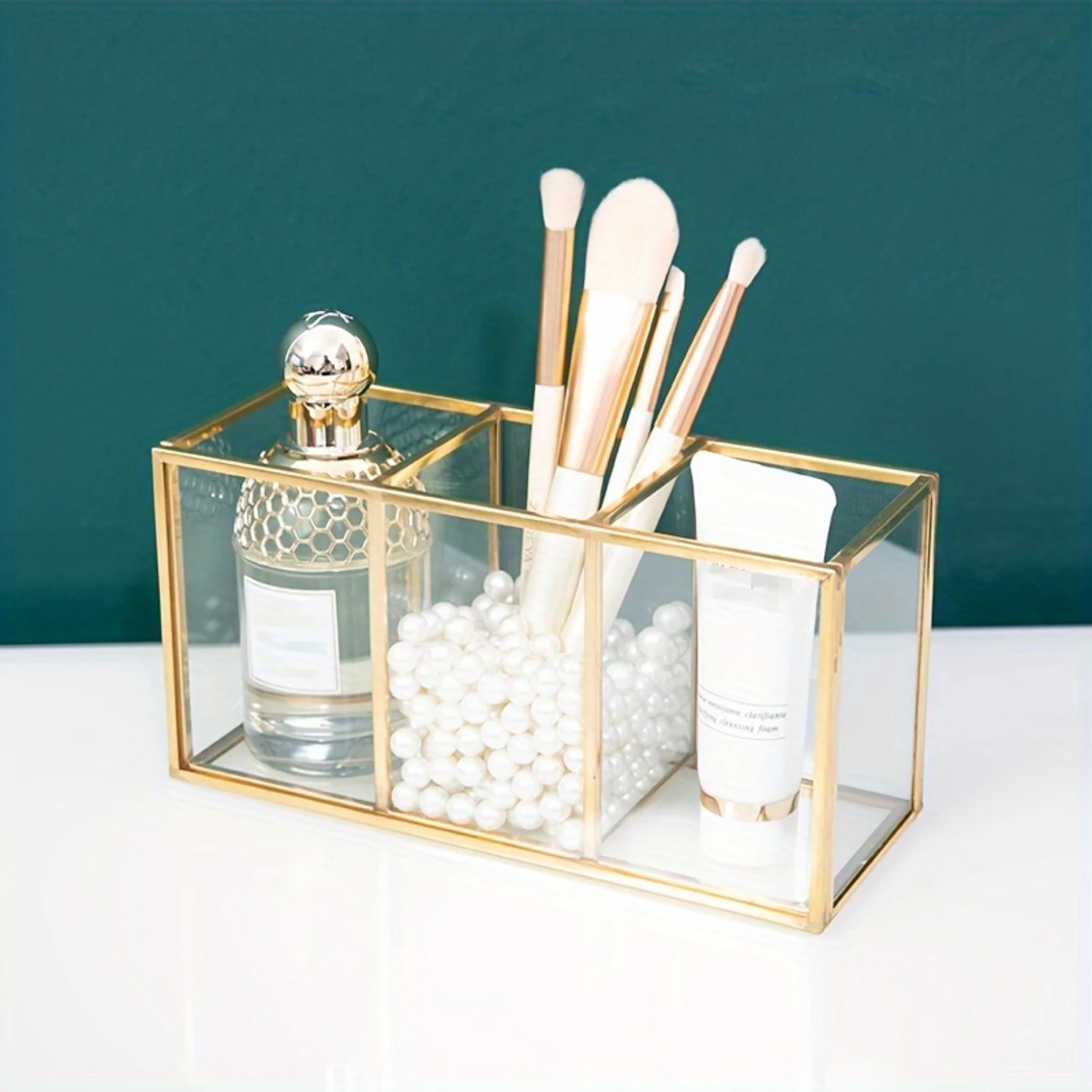 Vintage Brass & Glass Box - 3-Compartment Organizer with Elegant Vintage Style - Perfect for Office, Bathroom, Kitchen & More!
Vintage Brass & Glass Box - 3-Compartment Organizer with Elegant Vintage Style - Perfect for Office, Bathroom, Kitchen & More!