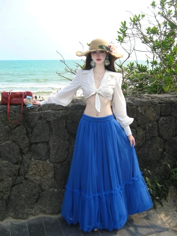 Blue High Waist Maxi Skirt Set Sexy Chic Summer Fashion Two Piece Suit Vacation Inspired White Enhancing Floral Print Gown
Blue High Waist Maxi Skirt Set Sexy Chic Summer Fashion Two Piece Suit Vacation Inspired White Enhancing Floral Print Gown
