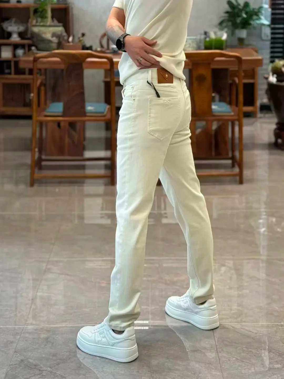 High Quali Slim Fit Men's Straight Leg Jeans Sli Trendy Premium Fabric Comfortable Casual High Elastici Autumn Wear
High Quali Slim Fit Men's Straight Leg Jeans Sli Trendy Premium Fabric Comfortable Casual High Elastici Autumn Wear