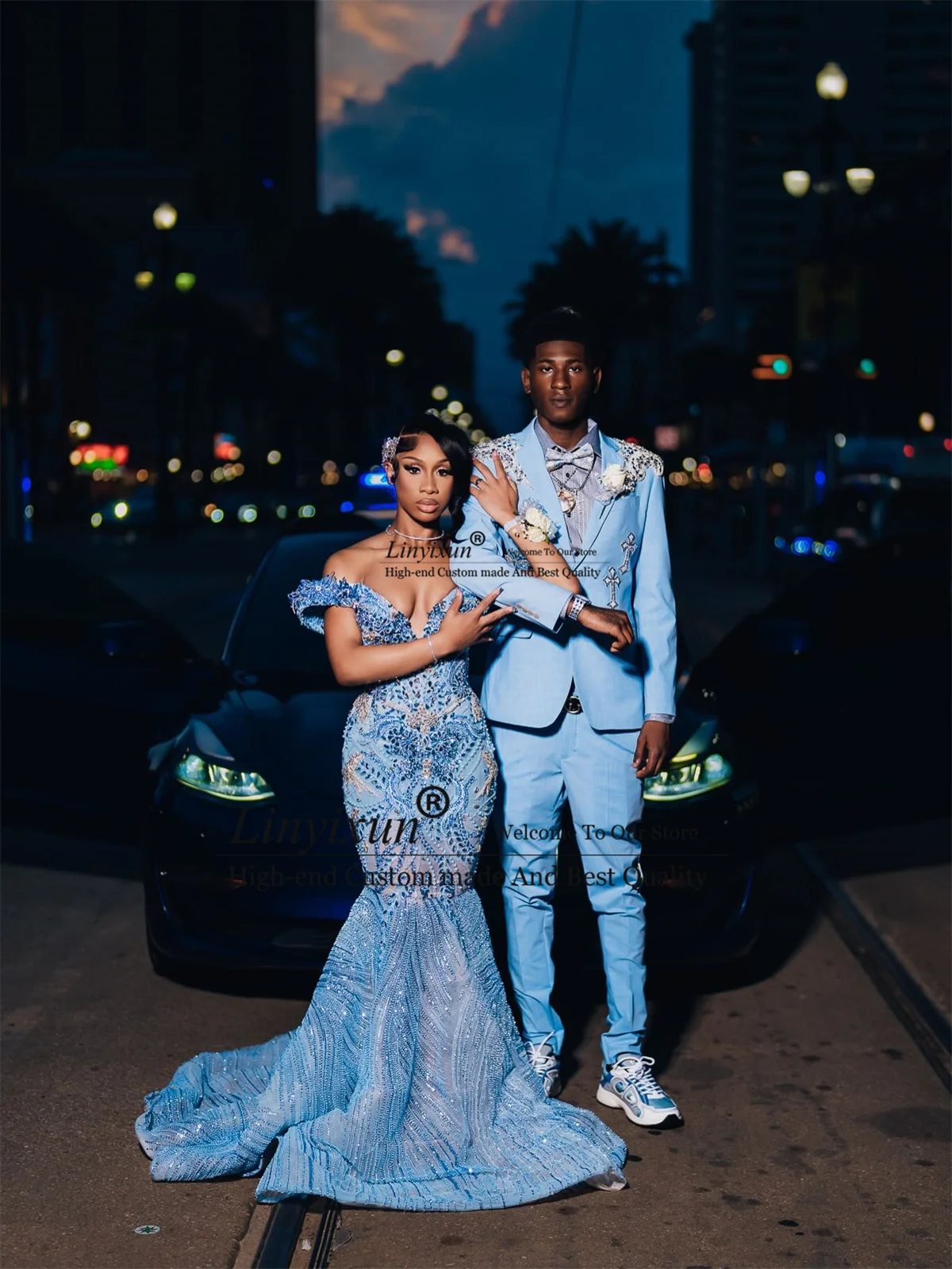 Stunning Ornament Crystal Men Suit Customized Appliques Groom Male Prom Blazers 2 Pieces Sets Wedding Diamond Party ropa hombre
Stunning Ornament Crystal Men Suit Customized Appliques Groom Male Prom Blazers 2 Pieces Sets Wedding Diamond Party ropa hombre