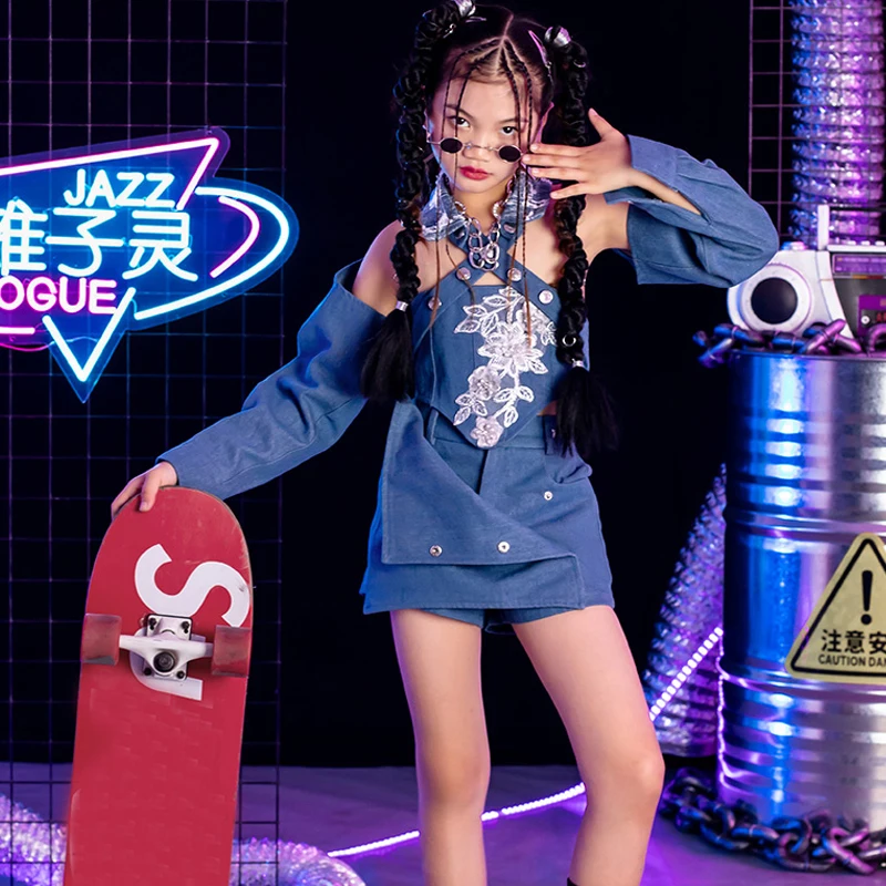 Новинка, одежда для сцены в стиле K-POP, одежда для джазовых танцев для девочек, топ с вырезом и шорты, детские танцевальные костюмы в стиле хип-хоп, одежда для подиума XS7713
Новинка, одежда для сцены в стиле K-POP, одежда для джазовых танцев для девочек, топ с вырезом и шорты, детские танцевальные костюмы в стиле хип-хоп, одежда для подиума XS7713