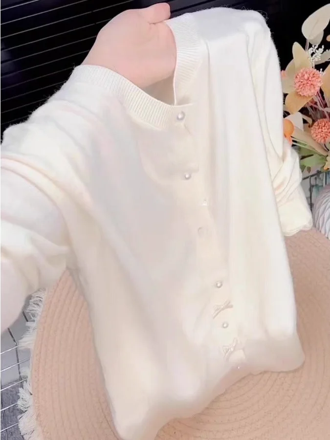 Korean Sle Versatile Gentle Ele Simple High-End Feel Open Cardigan Women's Spring Knot Button Knitted Top
Korean Sle Versatile Gentle Ele Simple High-End Feel Open Cardigan Women's Spring Knot Button Knitted Top