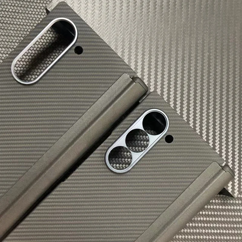 Suitable for Samsung zfold6 Bottom Bracket Protective CaseZFold6Aramid fiber material magnetic center shaft model
Suitable for Samsung zfold6 Bottom Bracket Protective CaseZFold6Aramid fiber material magnetic center shaft model