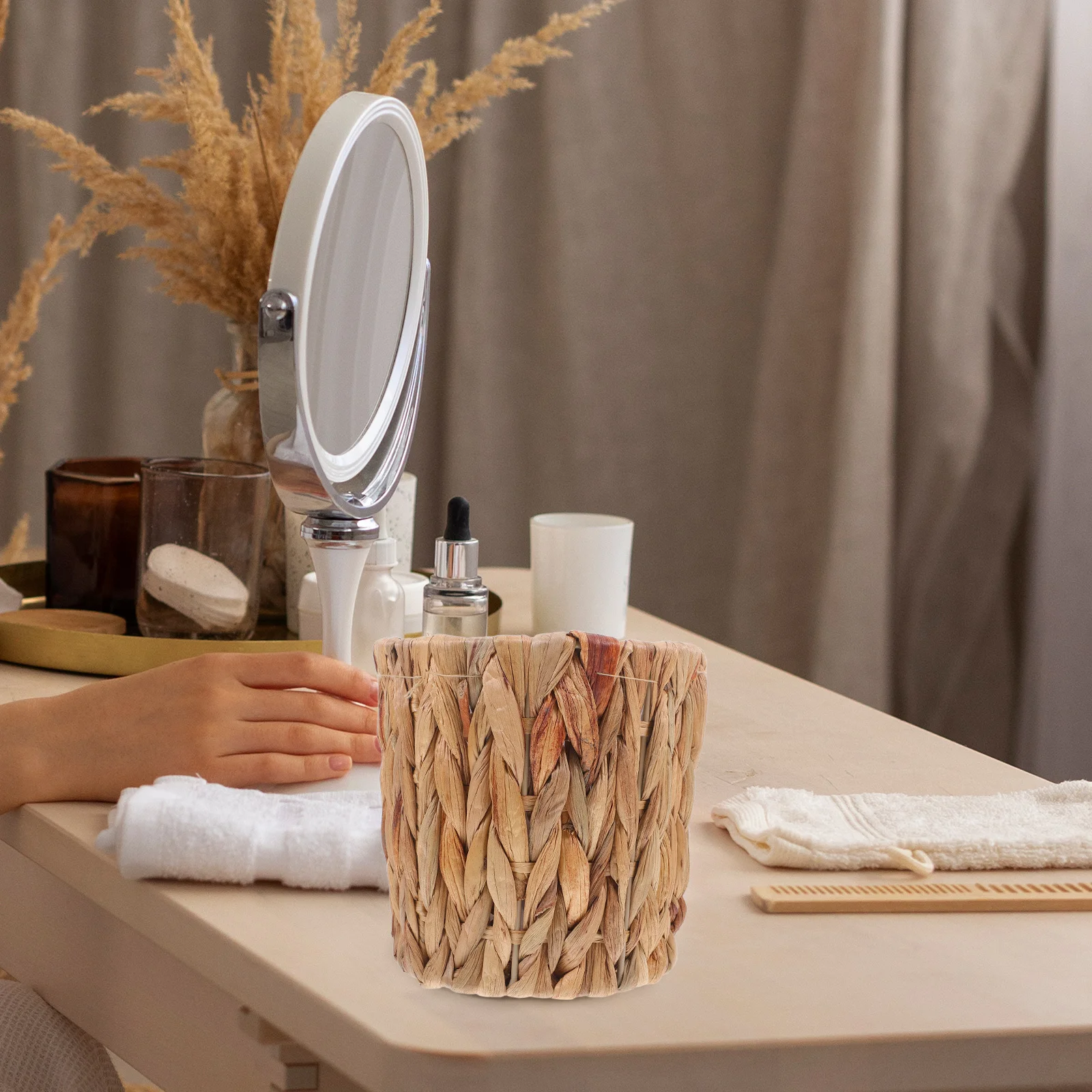 15X15Cm Grass Woven Storage Basket Handmade Seagrass Flower Pot Indoor Plant Container Lightweight Breathable Home Garden
15X15Cm Grass Woven Storage Basket Handmade Seagrass Flower Pot Indoor Plant Container Lightweight Breathable Home Garden