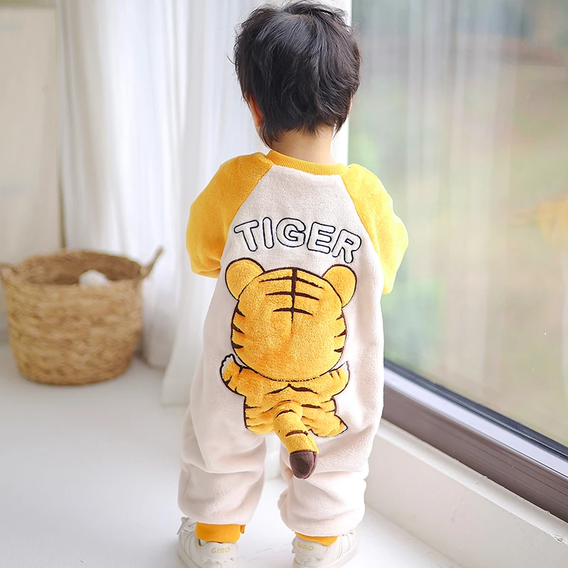 Lovely Tiger Winter Baby Girl Clothes Boy Bodysuits Flannel Soft Children's Long Sleeves Onesie Infant Ropa Bebe Cartoon Tail
Lovely Tiger Winter Baby Girl Clothes Boy Bodysuits Flannel Soft Children's Long Sleeves Onesie Infant Ropa Bebe Cartoon Tail