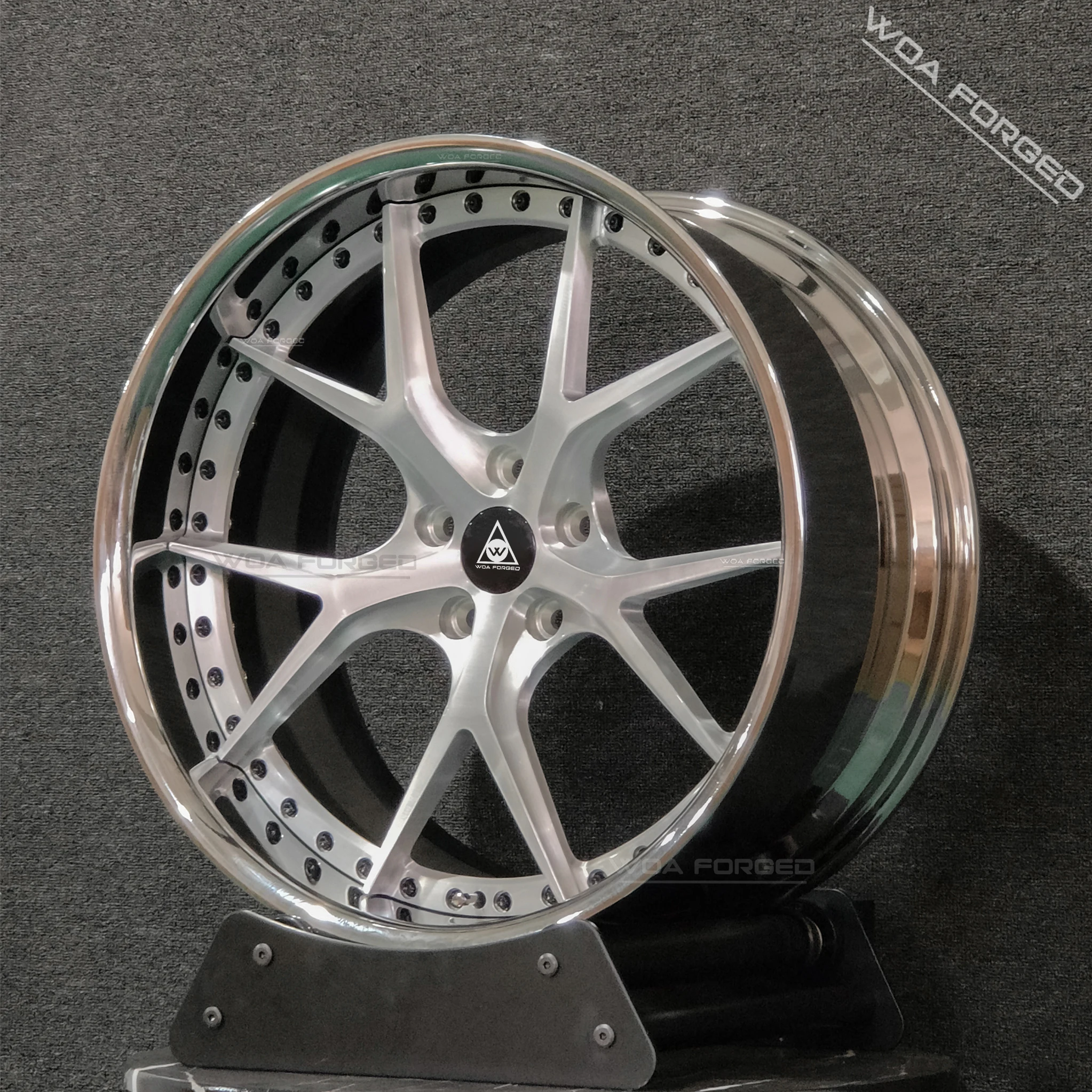 Высококачественные изготовленные на заказ кованые алюминиевые колеса с ступенчатой губой, хит продаж, комплект из 2 предметов для BMW E92 M3 M5 Audi S5 A5 40 мм ET
Высококачественные изготовленные на заказ кованые алюминиевые колеса с ступенчатой губой, хит продаж, комплект из 2 предметов для BMW E92 M3 M5 Audi S5 A5 40 мм ET