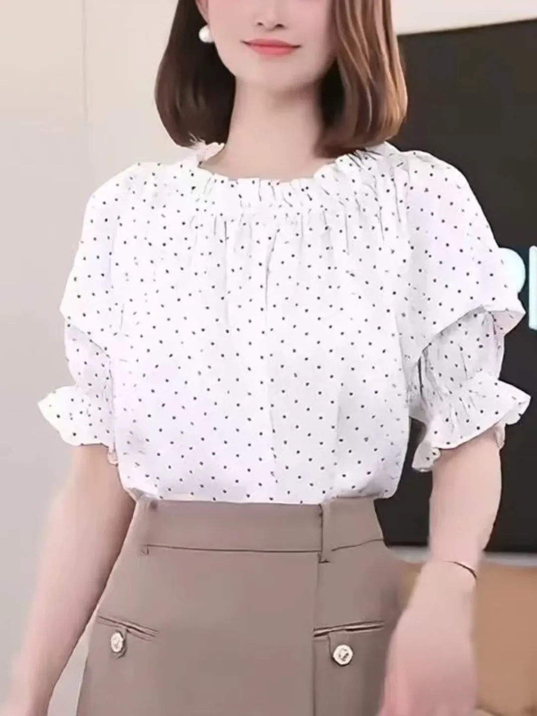 n Polka Dot Women's irt Summer 2025 New Loose Faion Five Sve Le Collar Design Sense Top Polyester Fiber
n Polka Dot Women's irt Summer 2025 New Loose Faion Five Sve Le Collar Design Sense Top Polyester Fiber