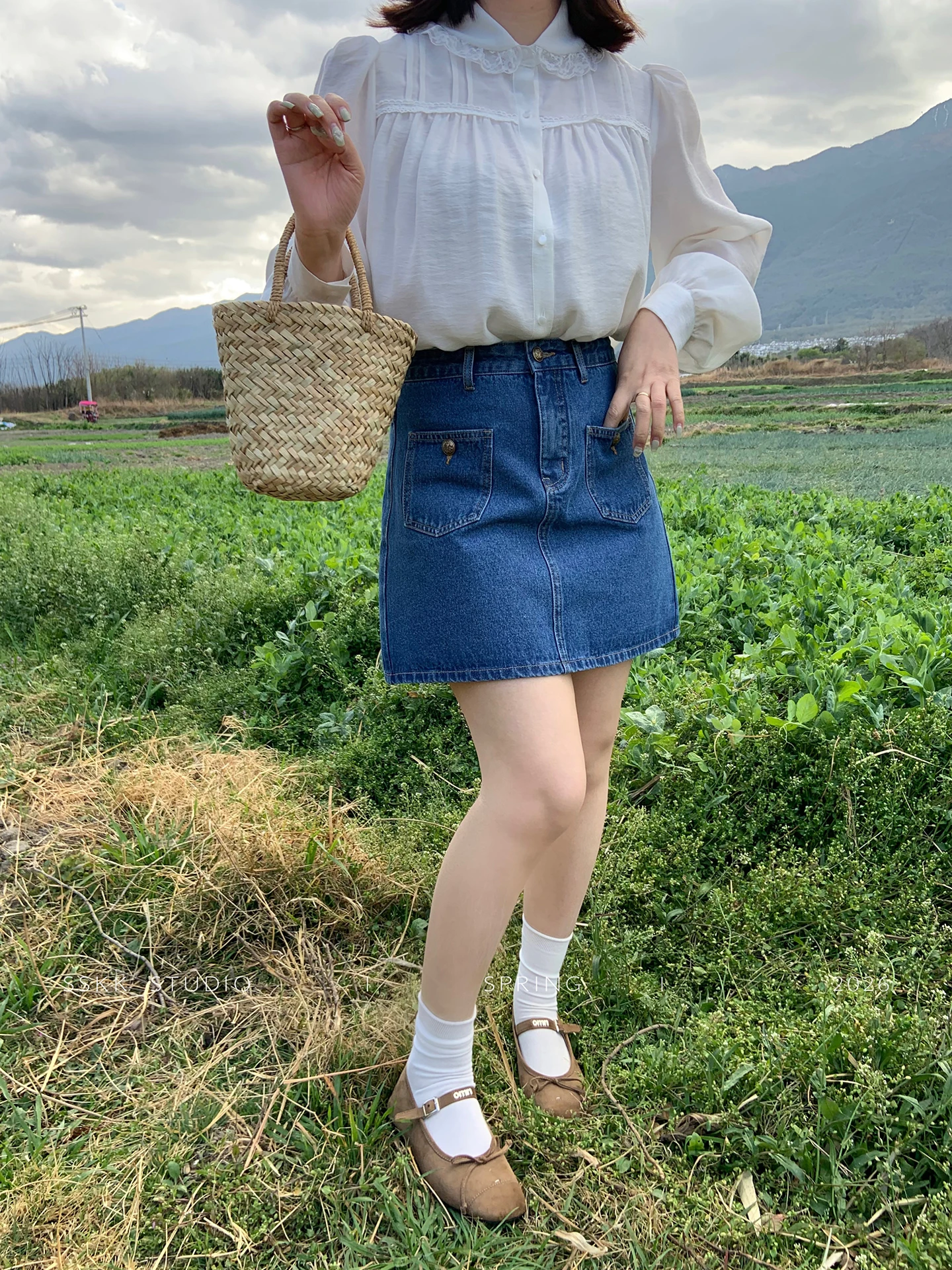 Korean Style A-Line Skirt plus Size Denim High Waist Spring Classic Versatile Women's Fashion Casual Cotton Blend Skirt
Korean Style A-Line Skirt plus Size Denim High Waist Spring Classic Versatile Women's Fashion Casual Cotton Blend Skirt