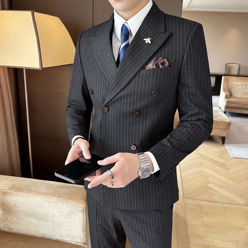 Classic Men Two-Button Striped Jacket and Pants Set Slim Fit Wedding Suits For Men Daily Simple Business Casual Blazers New
Classic Men Two-Button Striped Jacket and Pants Set Slim Fit Wedding Suits For Men Daily Simple Business Casual Blazers New